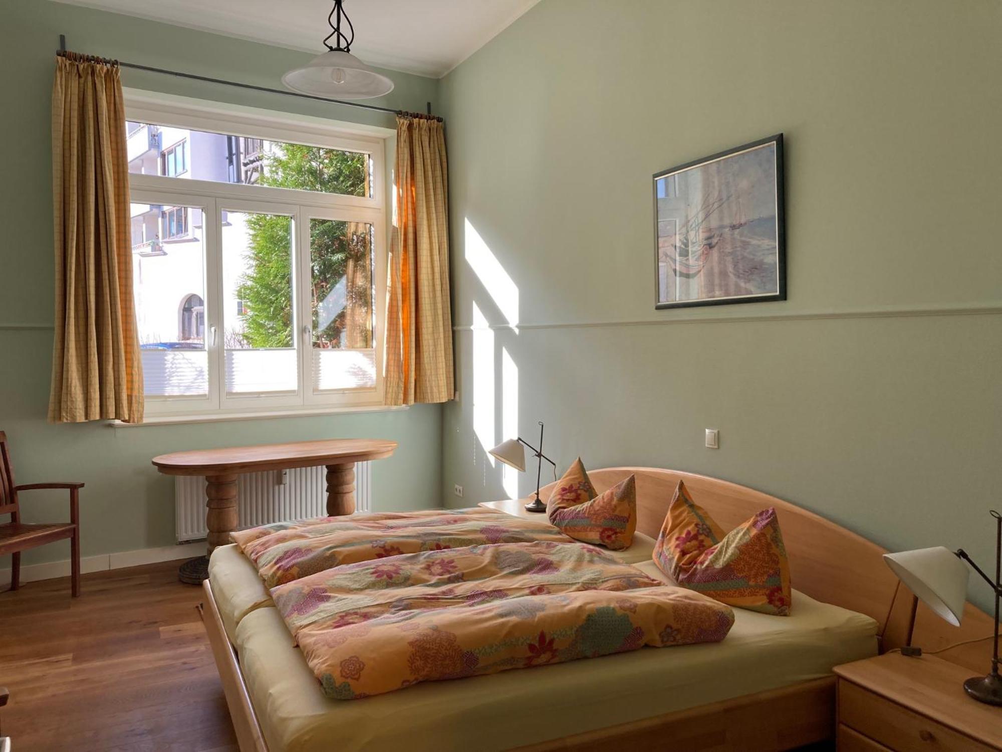 Fewo Mit 2 Schlafzimmern, Wohnkueche, Terrasse บอนน์ ภายนอก รูปภาพ