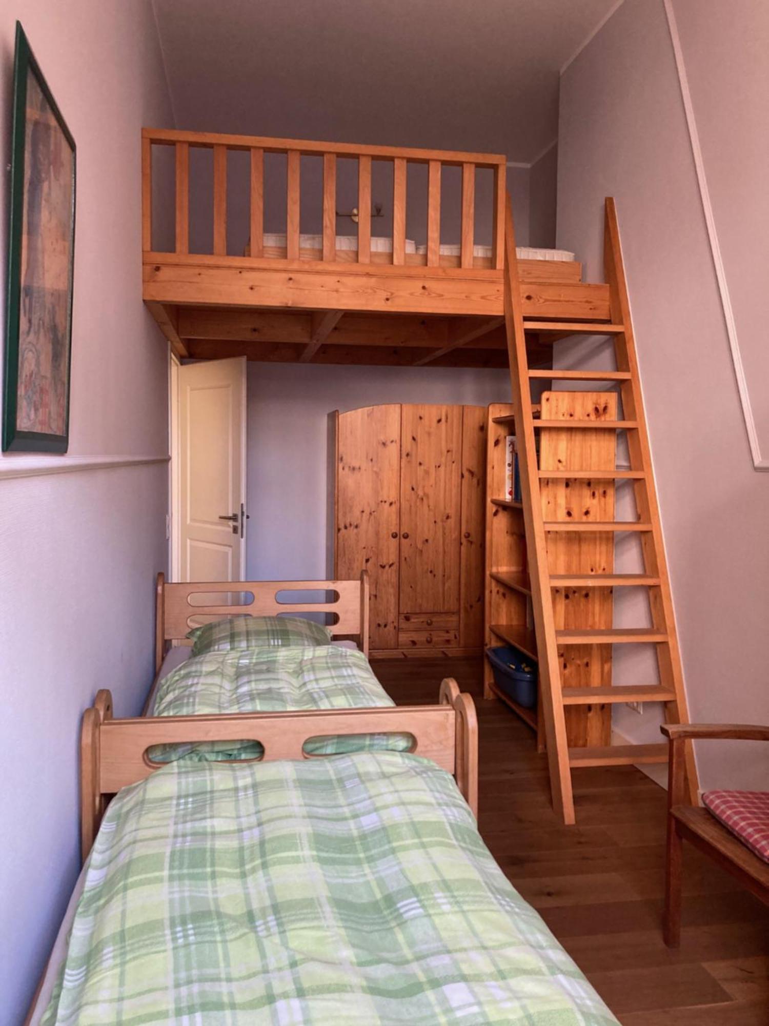 Fewo Mit 2 Schlafzimmern, Wohnkueche, Terrasse บอนน์ ภายนอก รูปภาพ