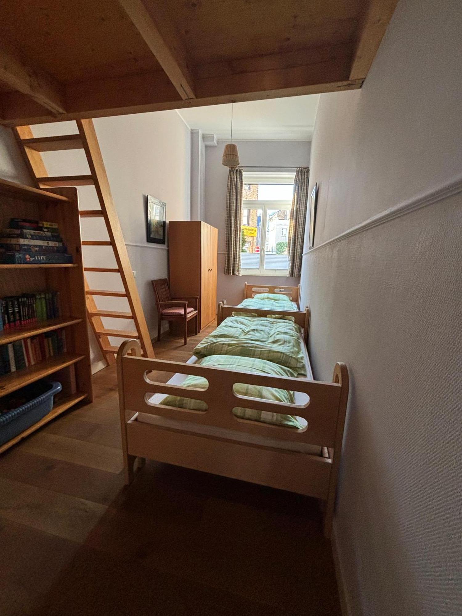 Fewo Mit 2 Schlafzimmern, Wohnkueche, Terrasse บอนน์ ภายนอก รูปภาพ