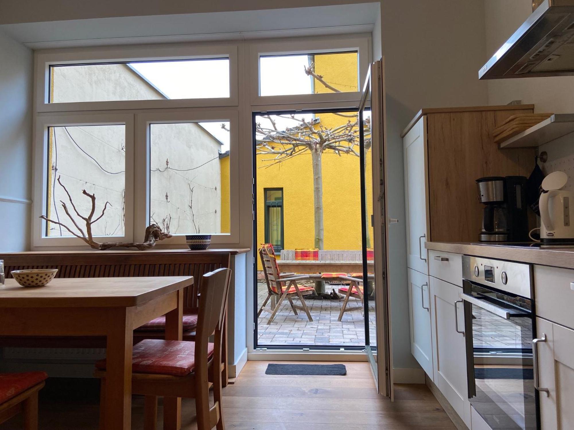 Fewo Mit 2 Schlafzimmern, Wohnkueche, Terrasse บอนน์ ภายนอก รูปภาพ