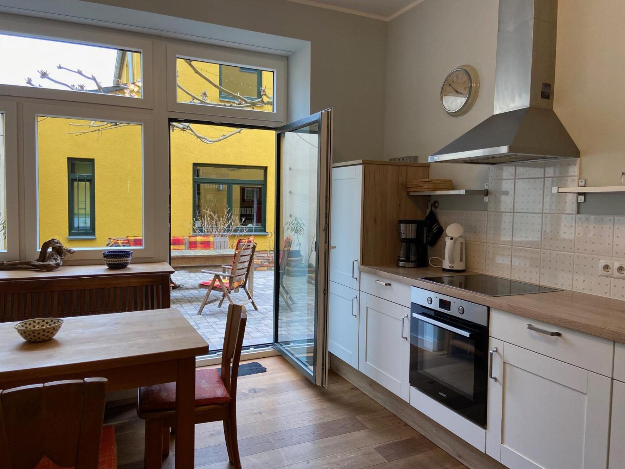 Fewo Mit 2 Schlafzimmern, Wohnkueche, Terrasse บอนน์ ภายนอก รูปภาพ