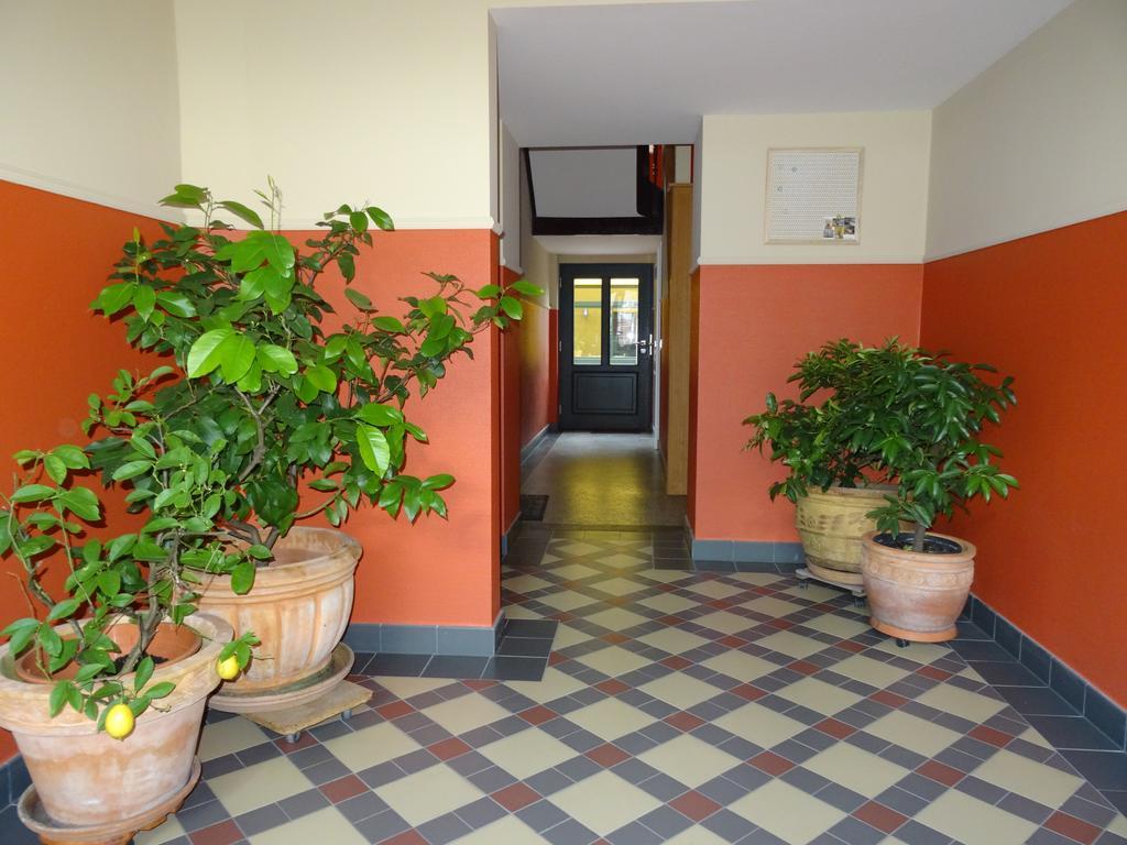 Fewo Mit 2 Schlafzimmern, Wohnkueche, Terrasse บอนน์ ภายนอก รูปภาพ